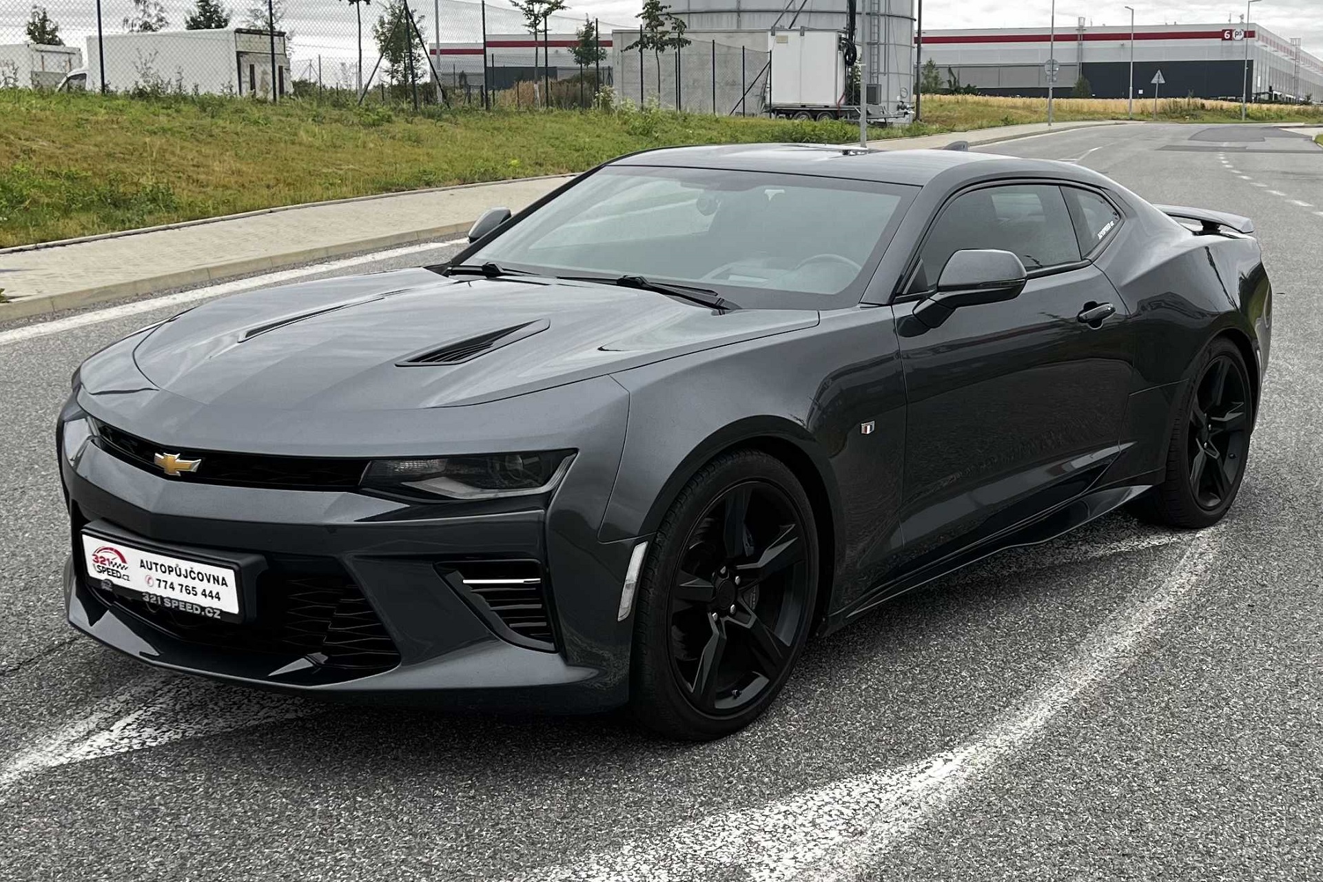 Chevrolet Camaro 6.2 V8 SS Coupe Gray